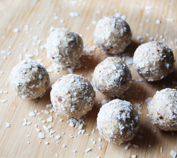 Cashew Coconut Collagen Bites